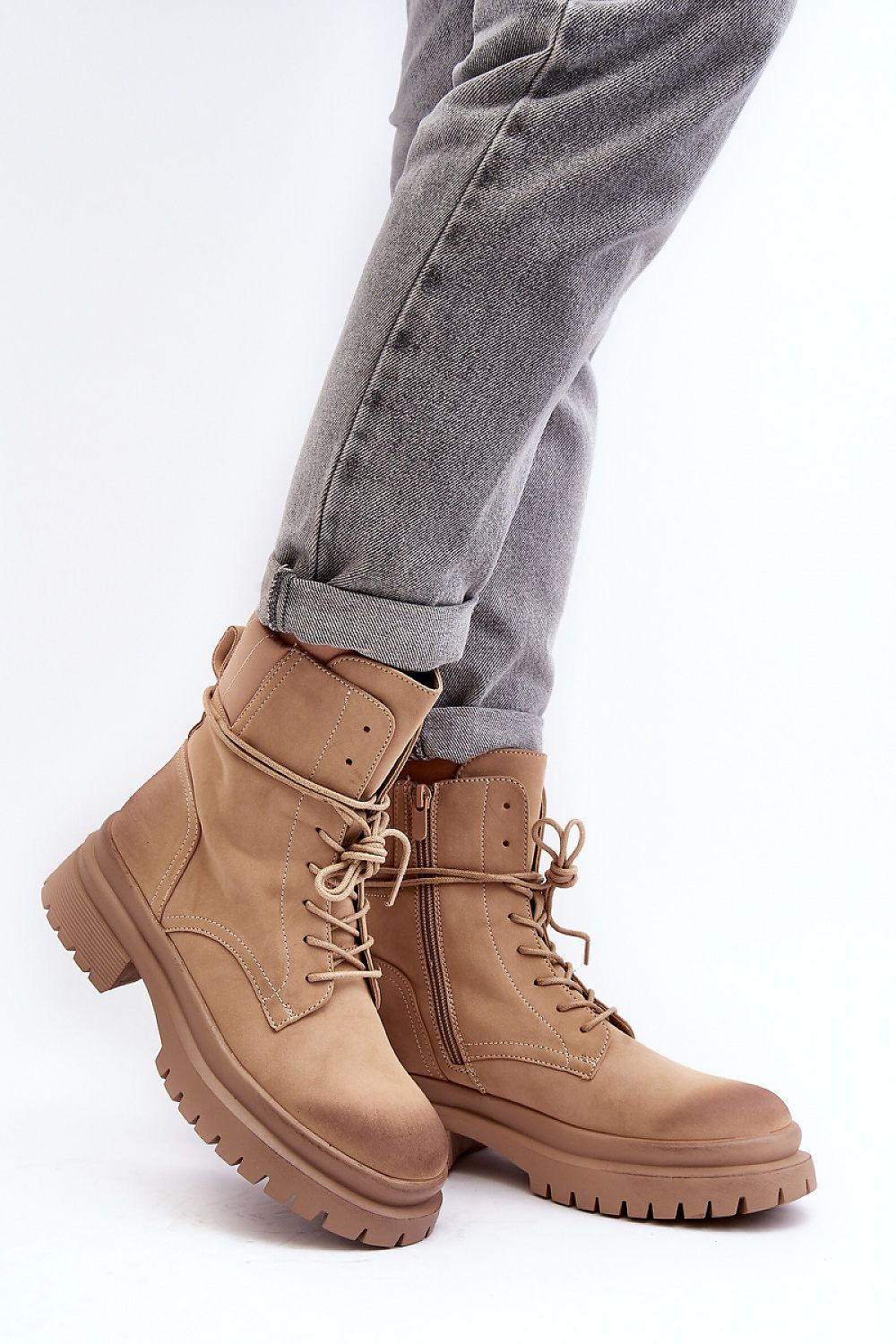 Bakancs model 190444 Step in style