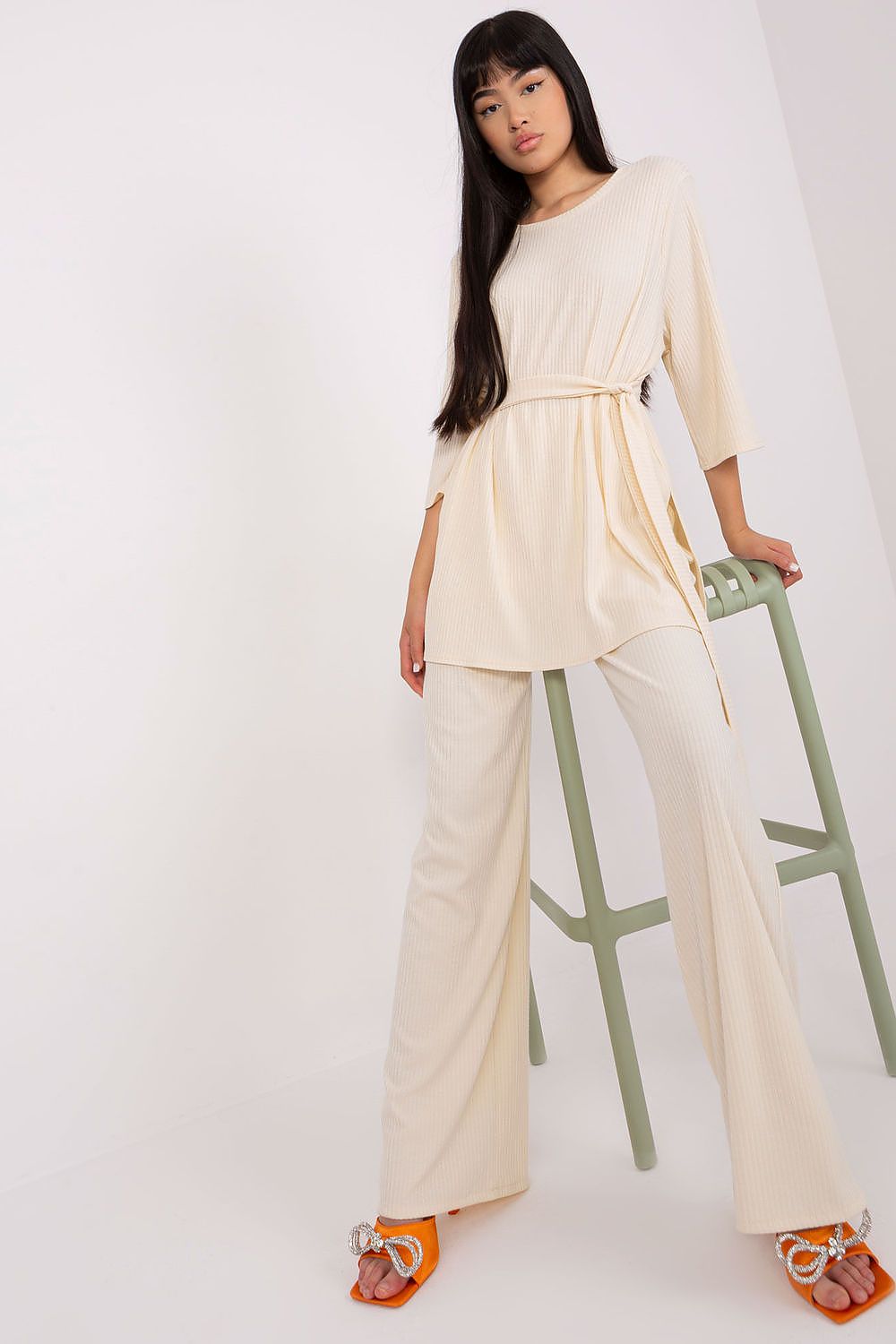 Együttes model 208699 Lakerta