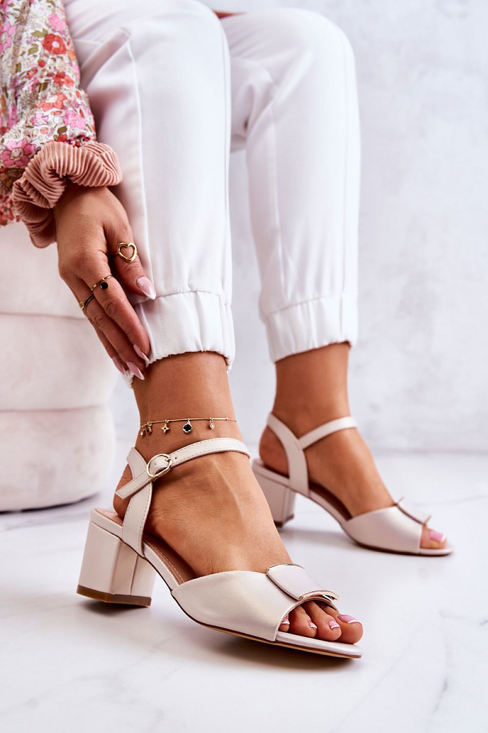 Magassarkú szandál model 212717 Step in style