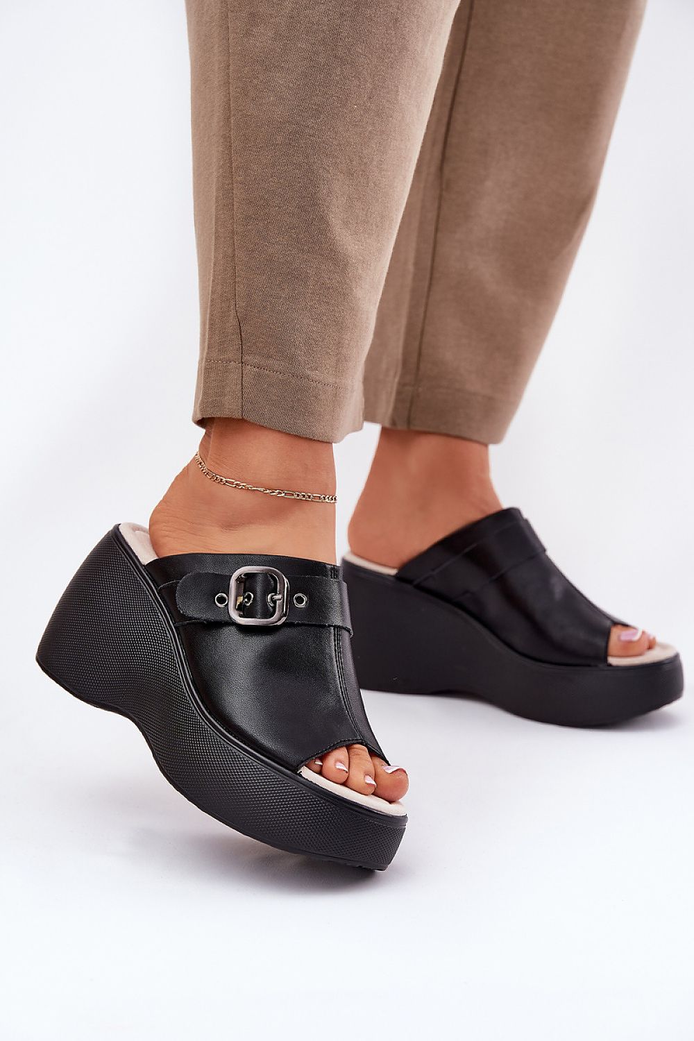 Papucs model 213033 Step in style