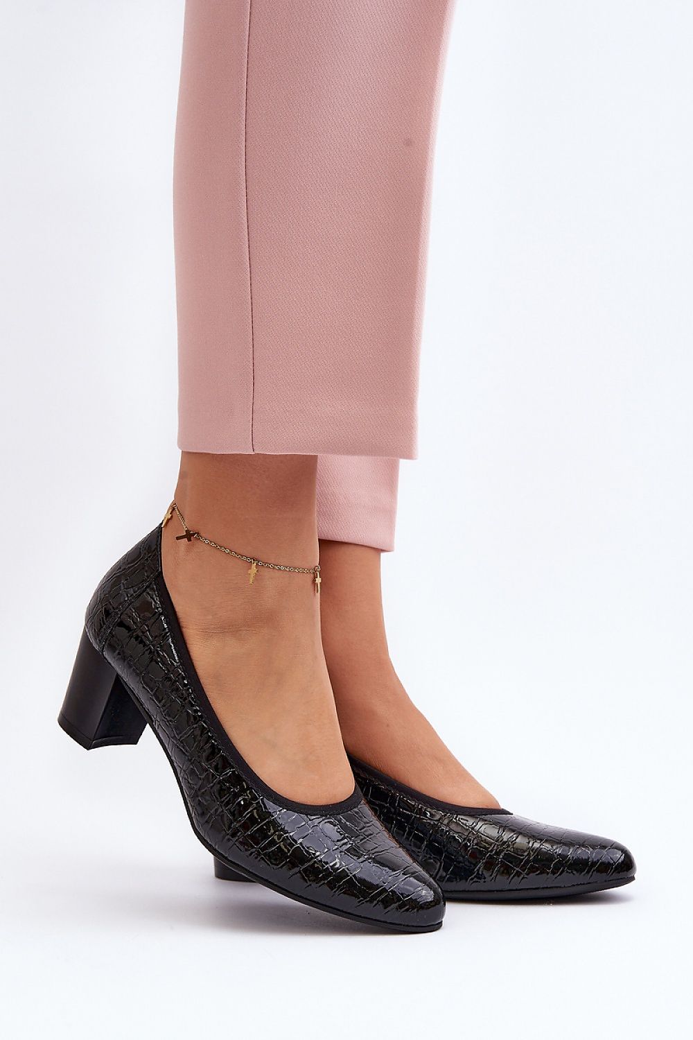  Magassárkú körömcipő model 192919 Step in style 