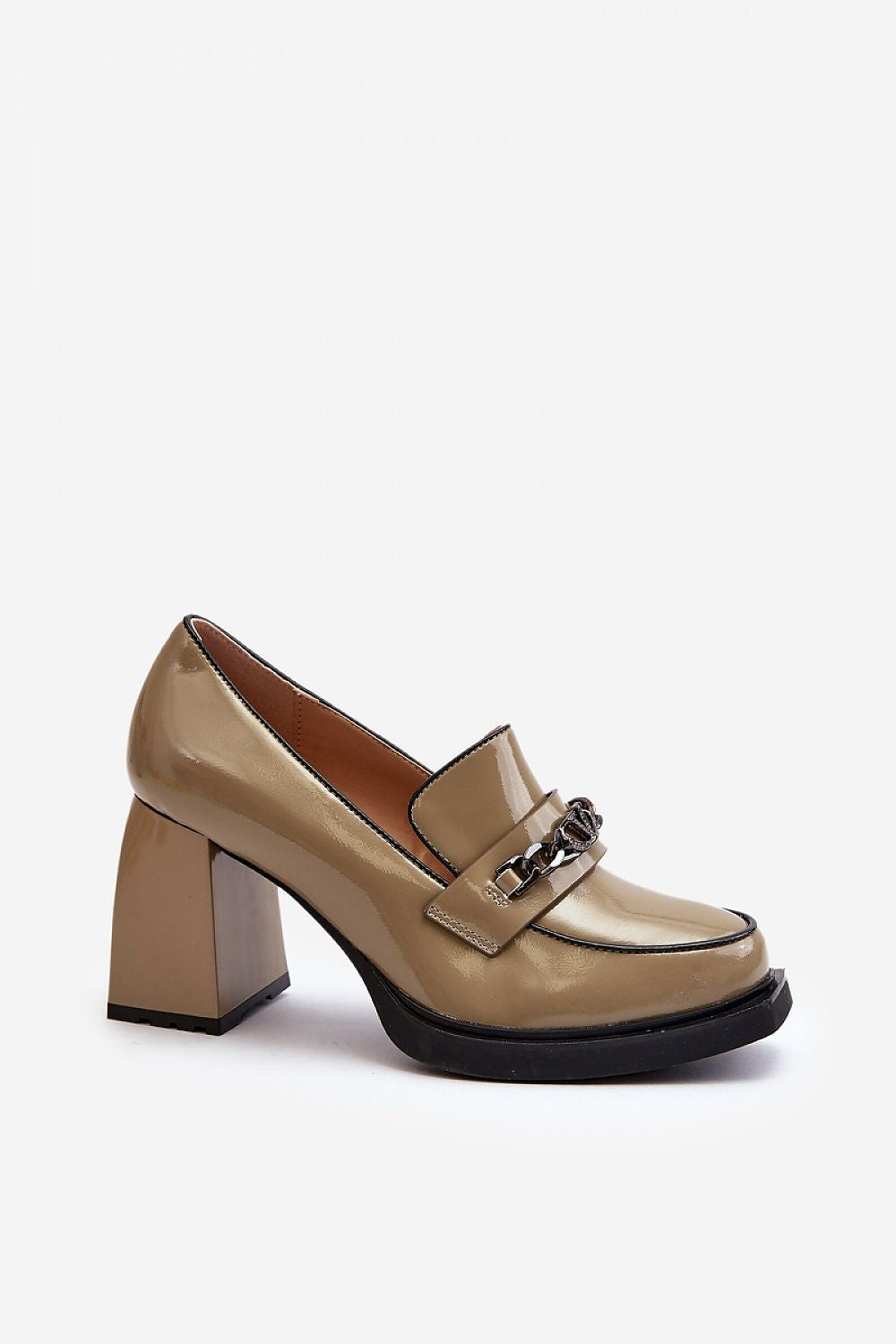  Magassárkú körömcipő model 193347 Step in style 