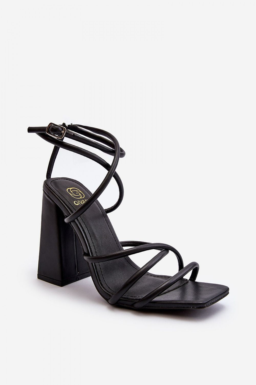  Magassarkú szandál model 193936 Step in style 