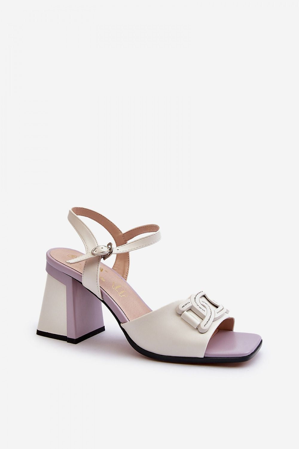  Magassarkú szandál model 195418 Step in style 