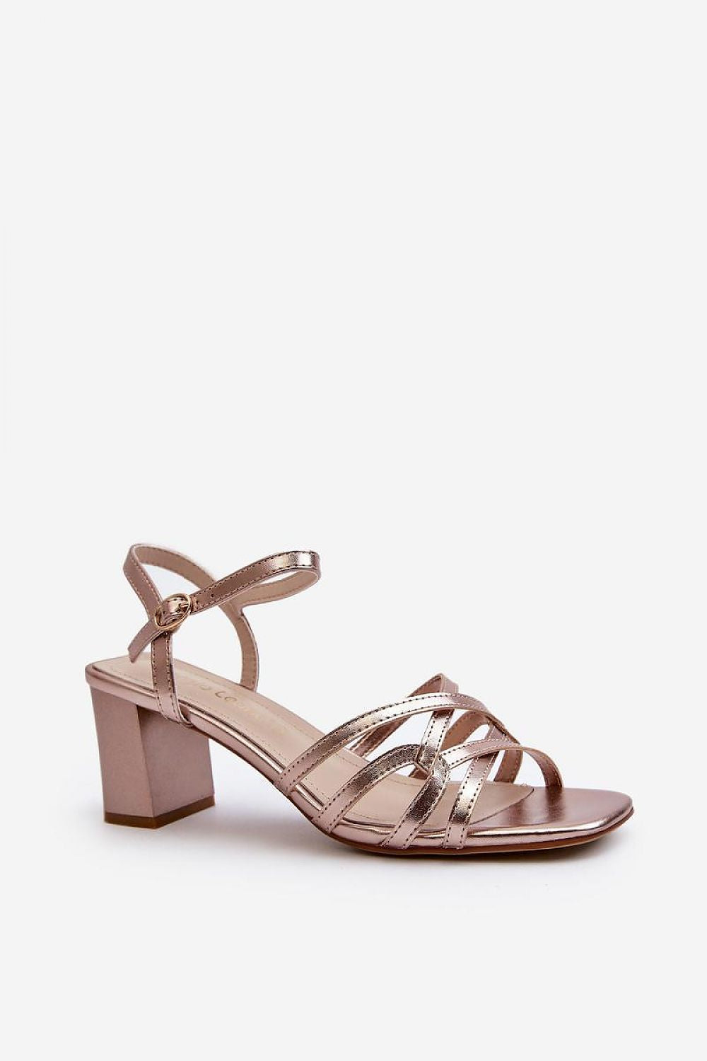  Magassarkú szandál model 195745 Step in style 