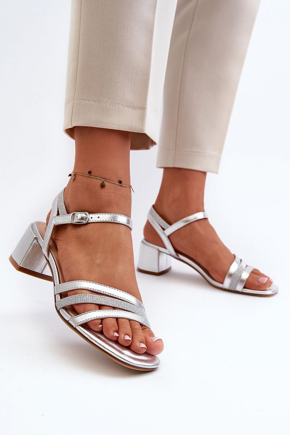  Magassarkú szandál model 195746 Step in style 