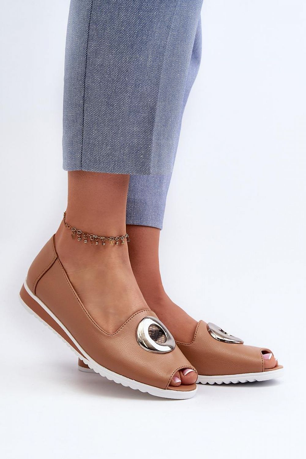  Magassarkú körömcipő model 196302 Step in style 
