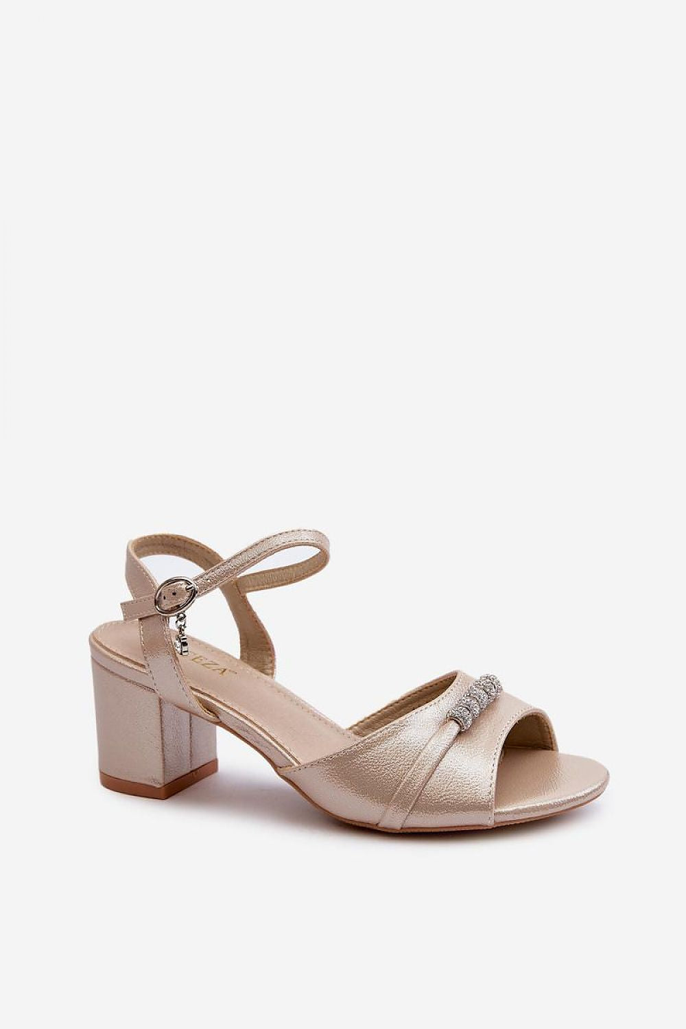  Magassarkú szandál model 196331 Step in style 