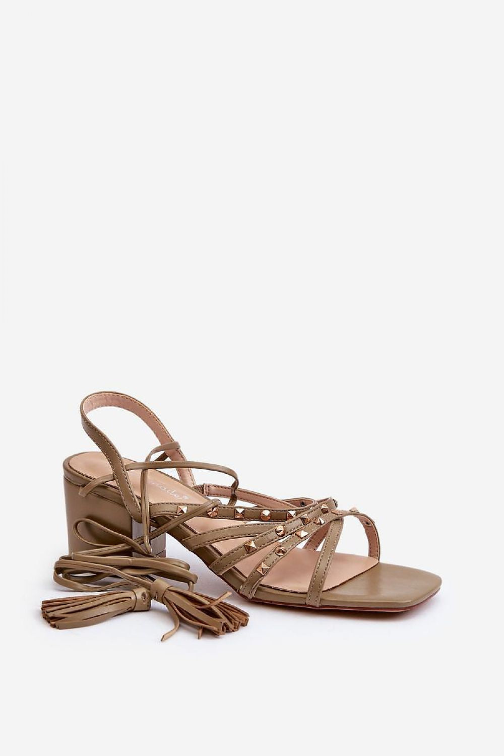  Magassarkú szandál model 197585 Step in style 