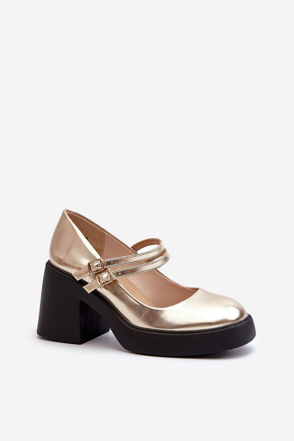  Magassarkú körömcipő model 198522 Step in style 