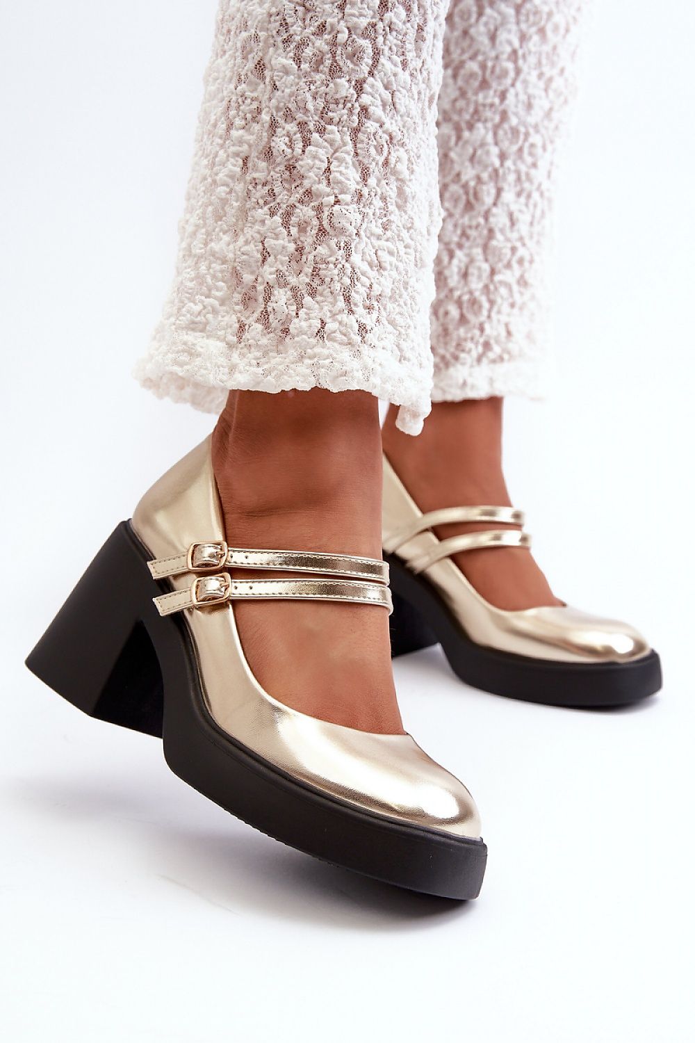  Magassarkú körömcipő model 198522 Step in style 