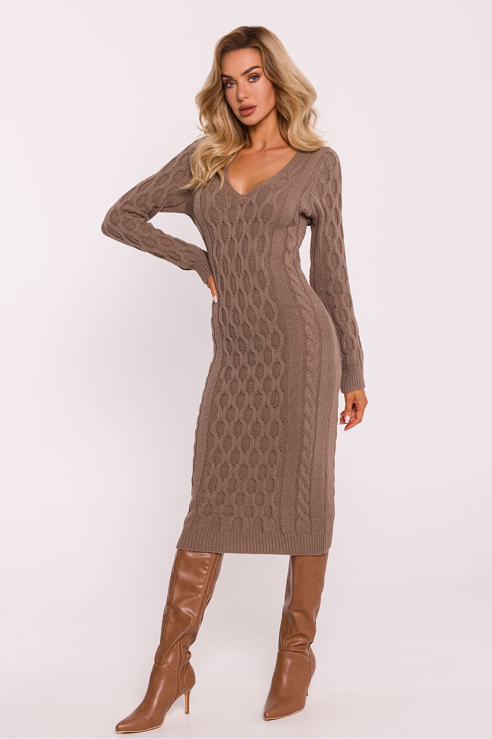  Hétköznapi ruha model 200908 Moe 