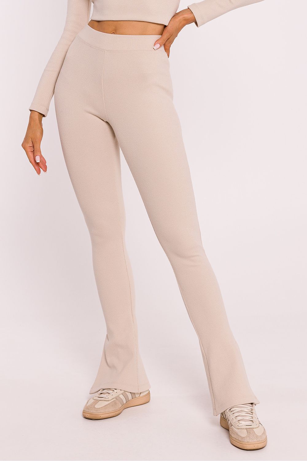  Legging model 200925 Moe 
