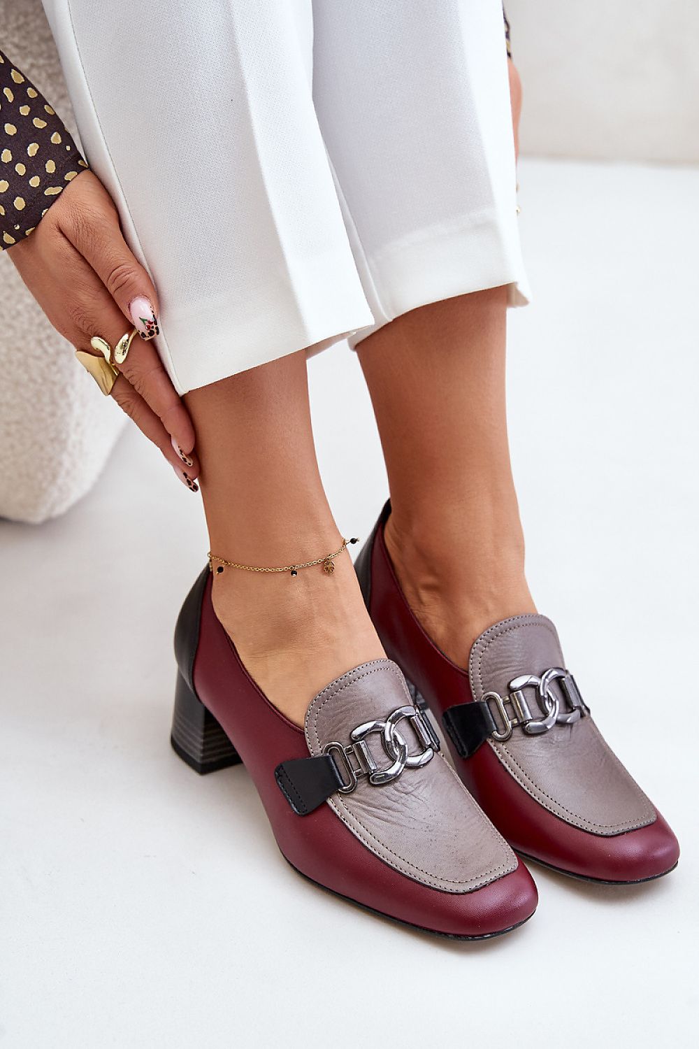  Magassárkú körömcipő model 201038 Step in style 