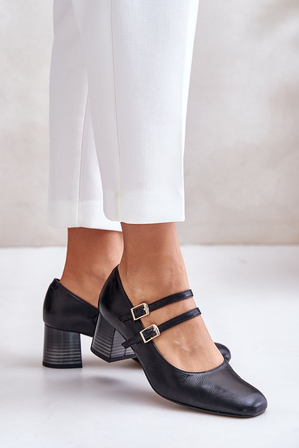  Magassárkú körömcipő model 201324 Step in style 