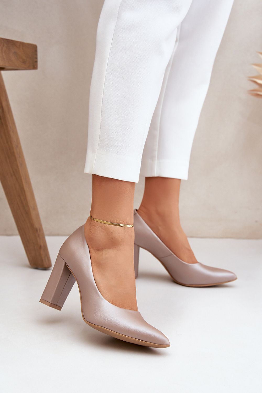  Magassárkú körömcipő model 206819 Step in style 