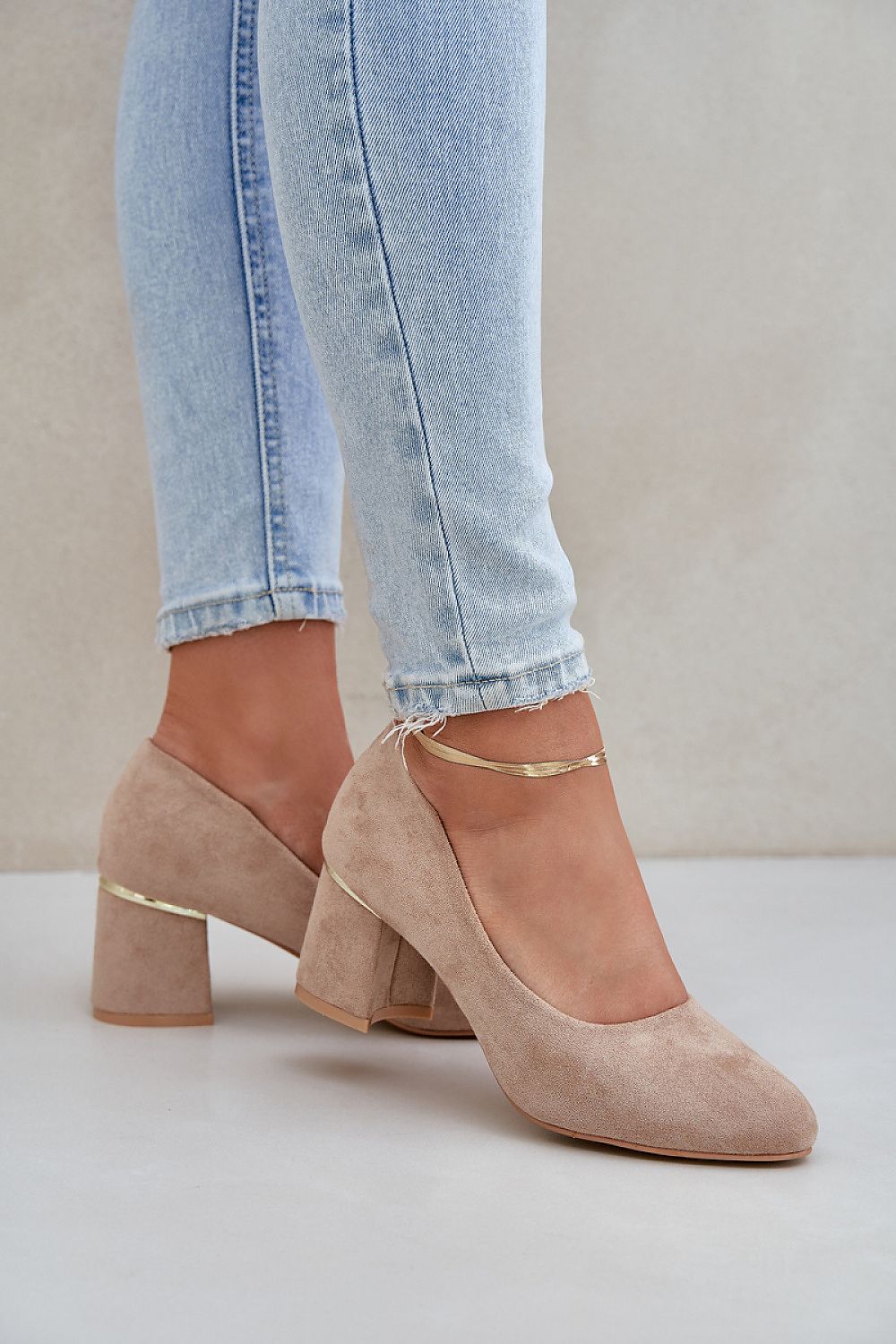  Magassárkú körömcipő model 208431 Step in style 