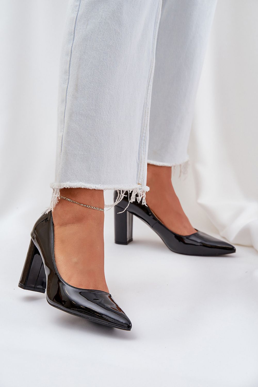  Magassárkú körömcipő model 208440 Step in style 