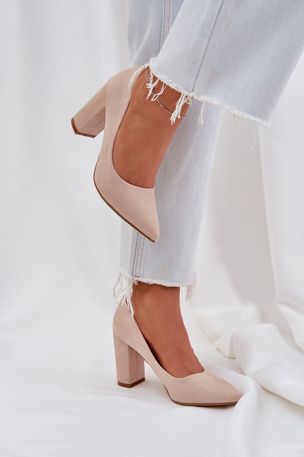  Magassárkú körömcipő model 208442 Step in style 
