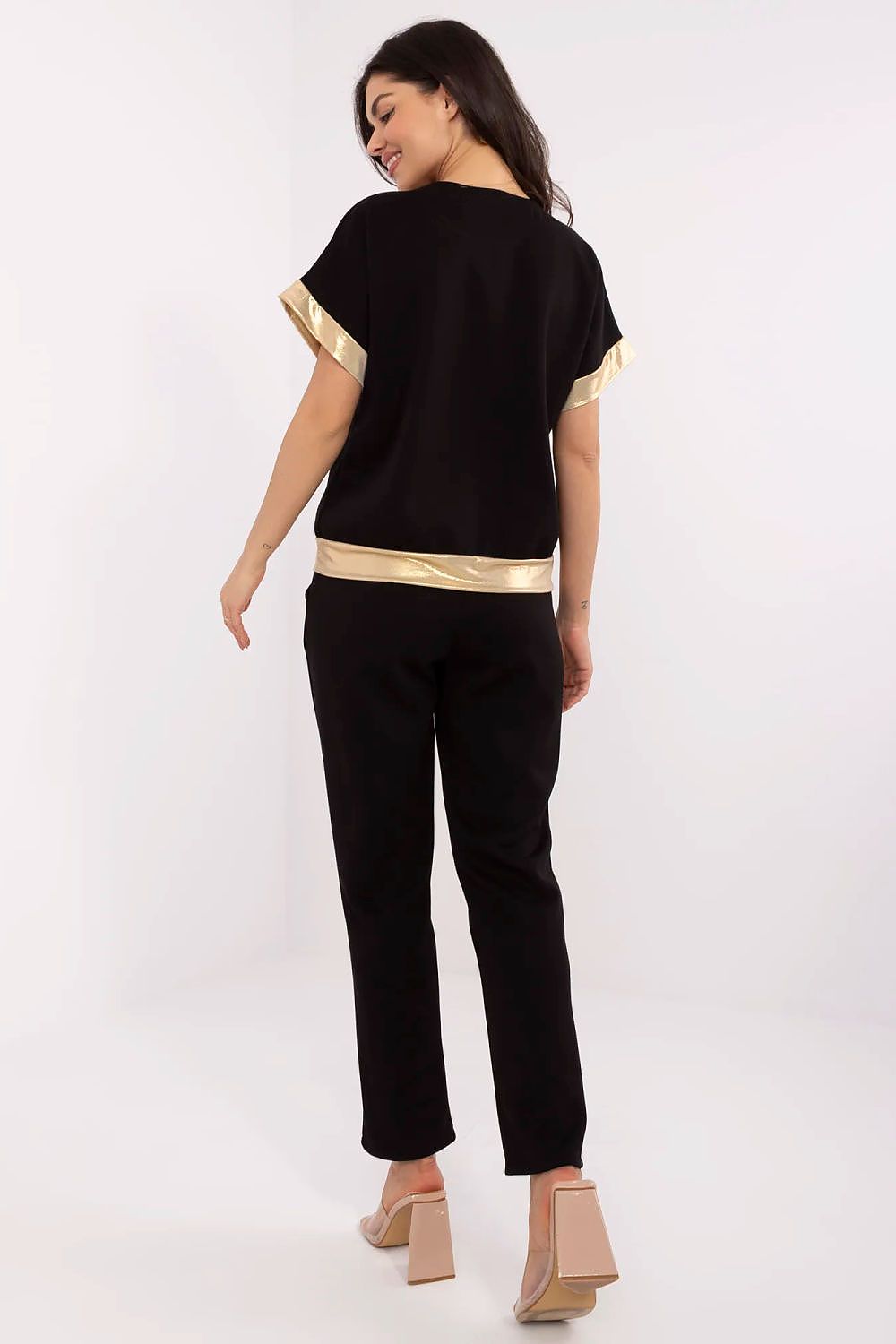  Együttes model 209220 Italy Moda 