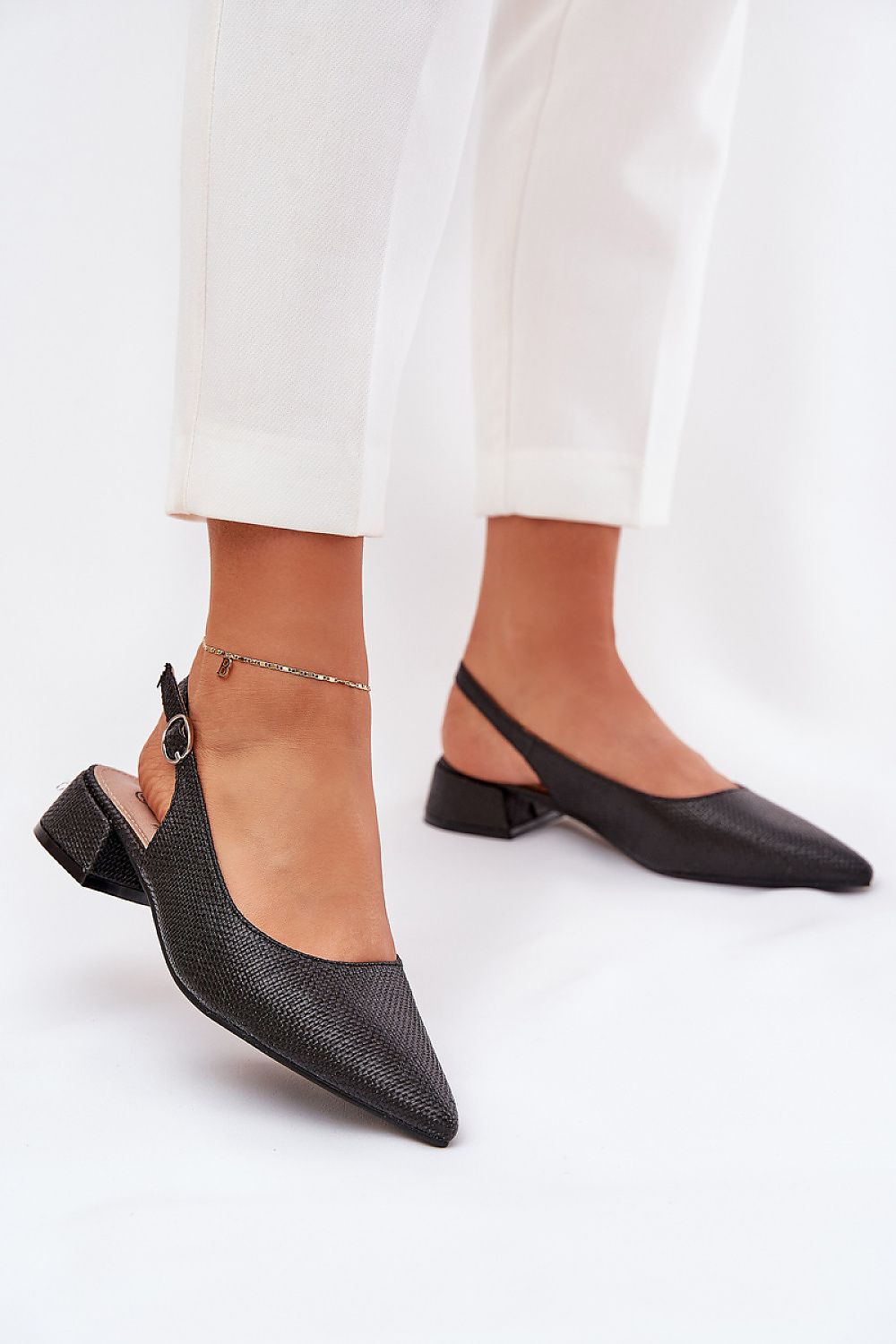  Magassarkú szandál model 209432 Step in style 