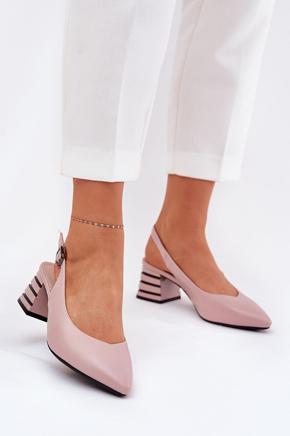  Magassarkú szandál model 209776 Step in style 