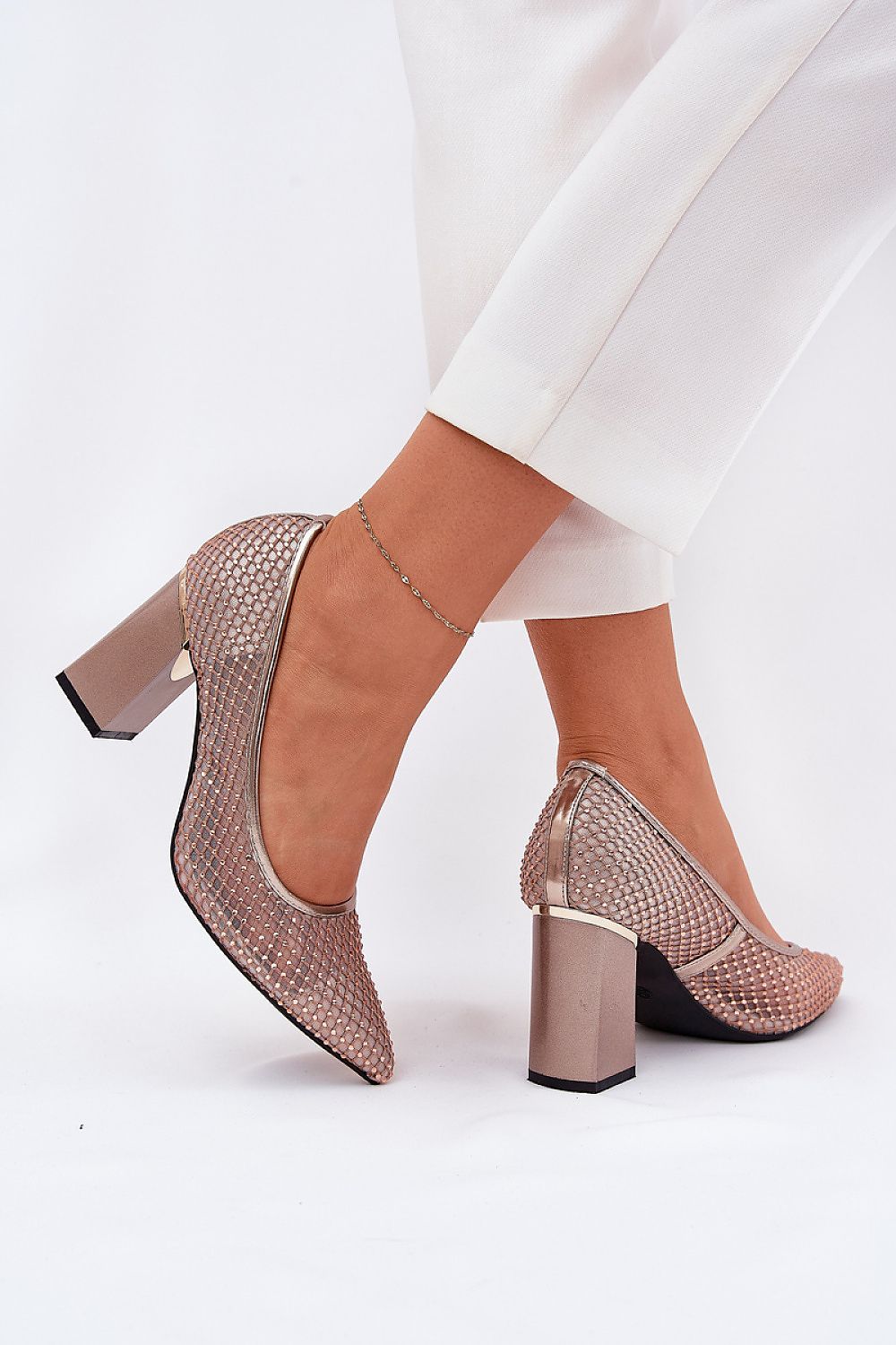  Magassárkú körömcipő model 209778 Step in style 