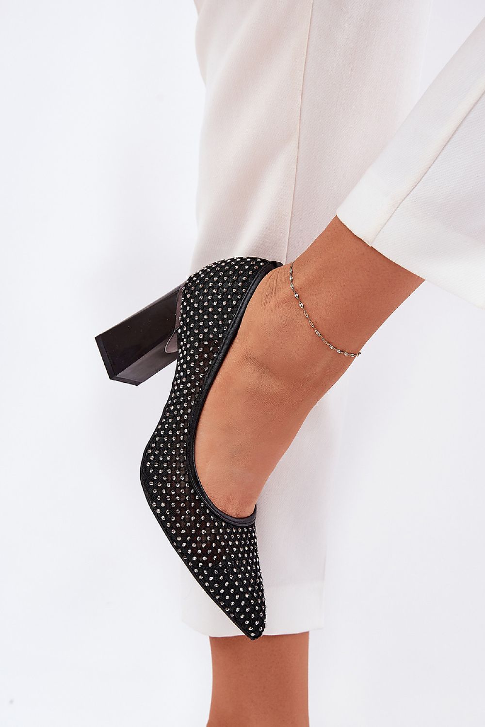  Magassárkú körömcipő model 209779 Step in style 