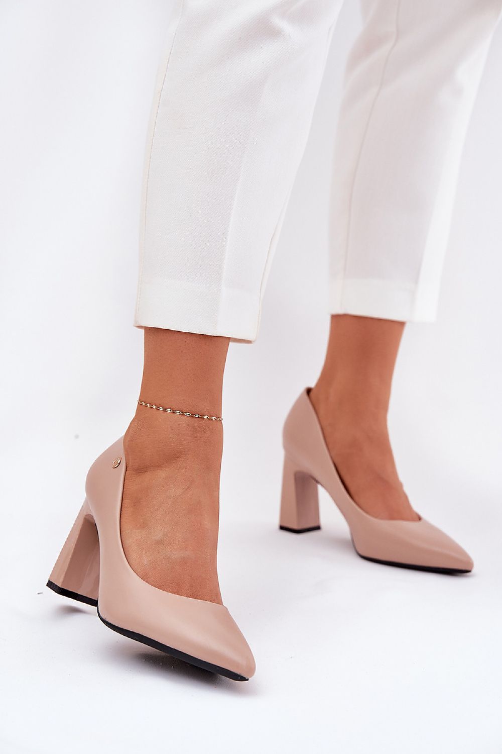  Magassárkú körömcipő model 209780 Step in style 