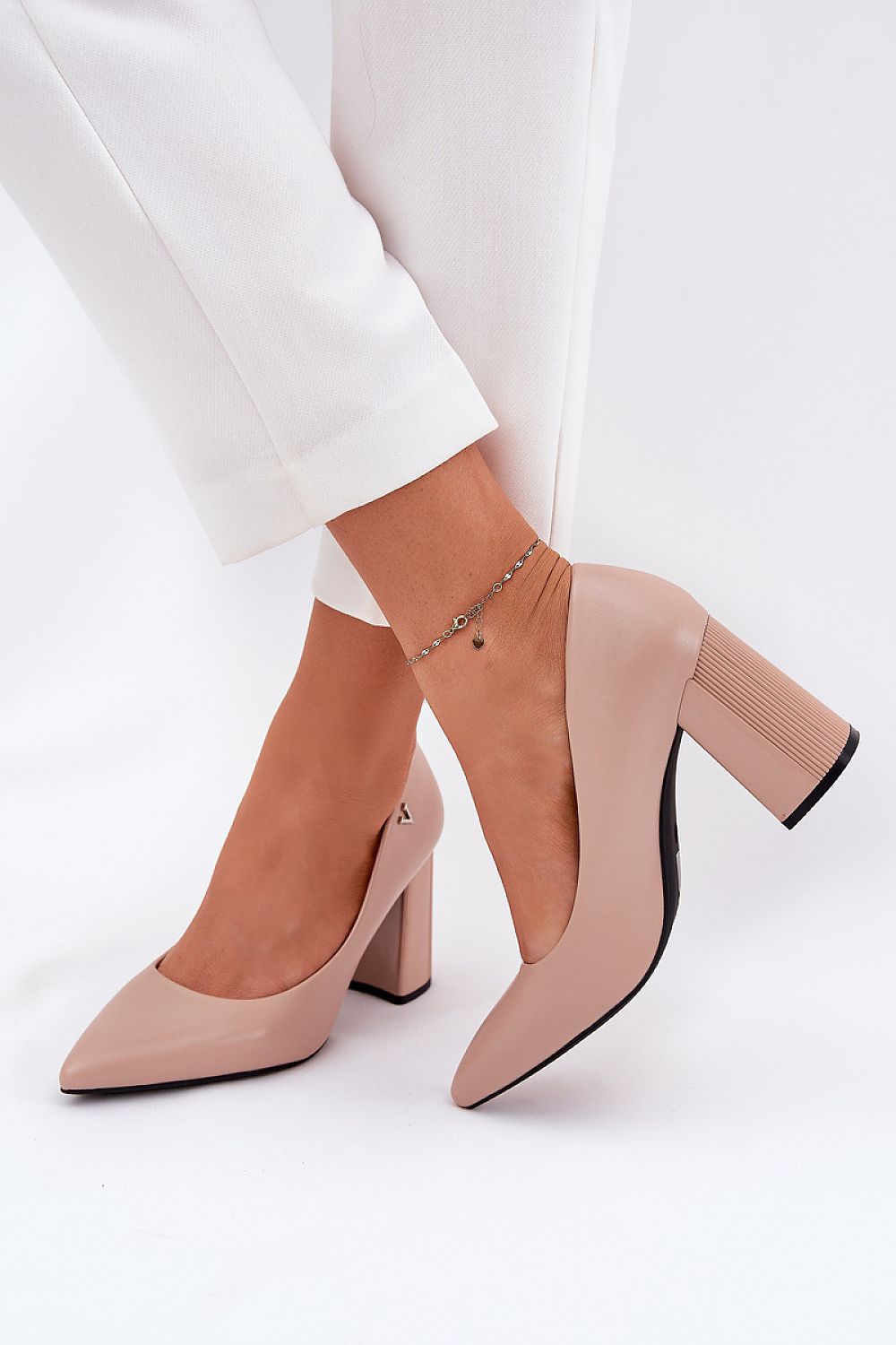 Magassárkú körömcipő model 209781 Step in style 
