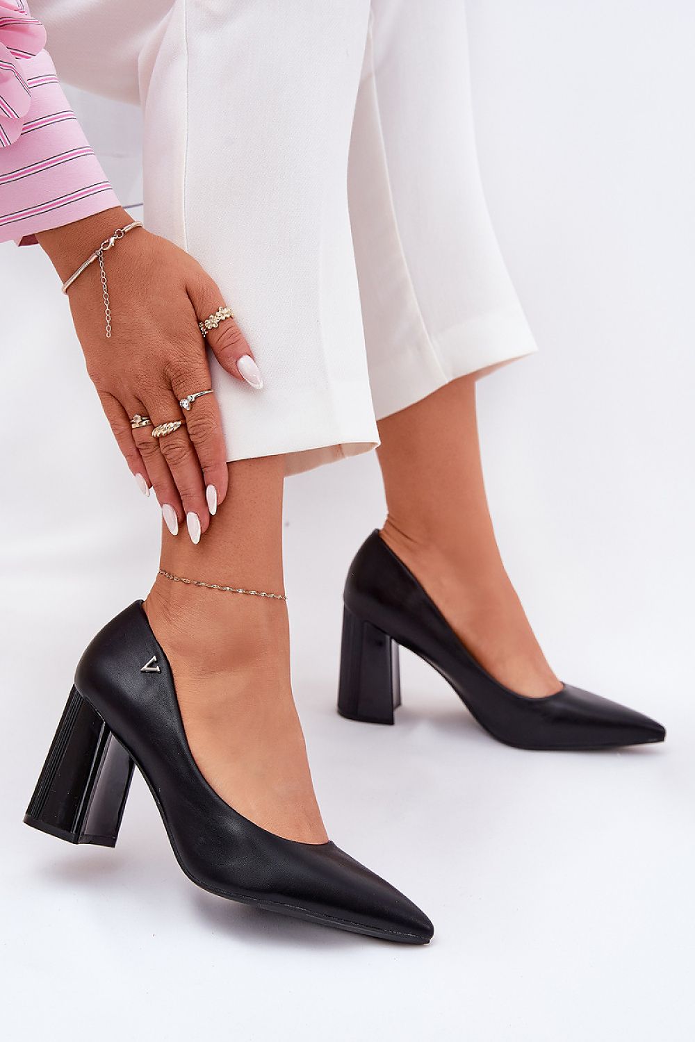  Magassárkú körömcipő model 209782 Step in style 