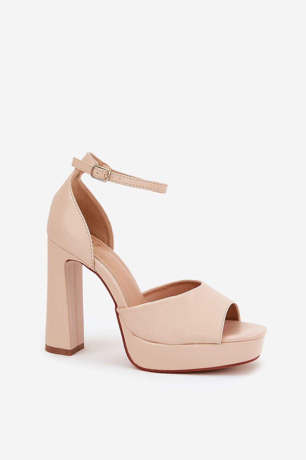  Magassarkú szandál model 209909 Step in style 