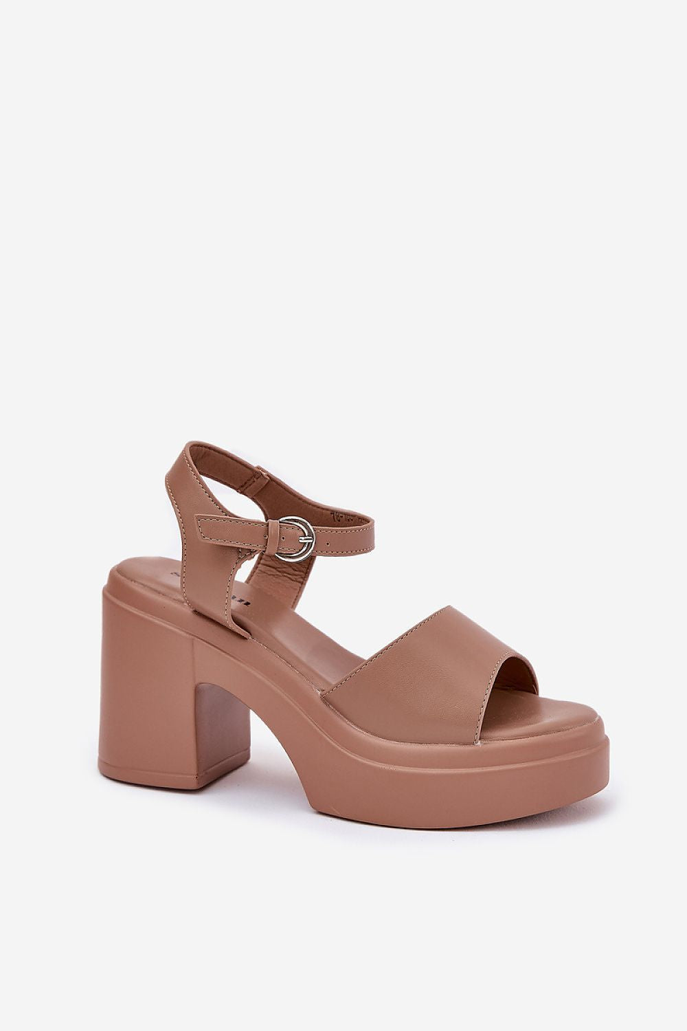  Magassarkú szandál model 209921 Step in style 