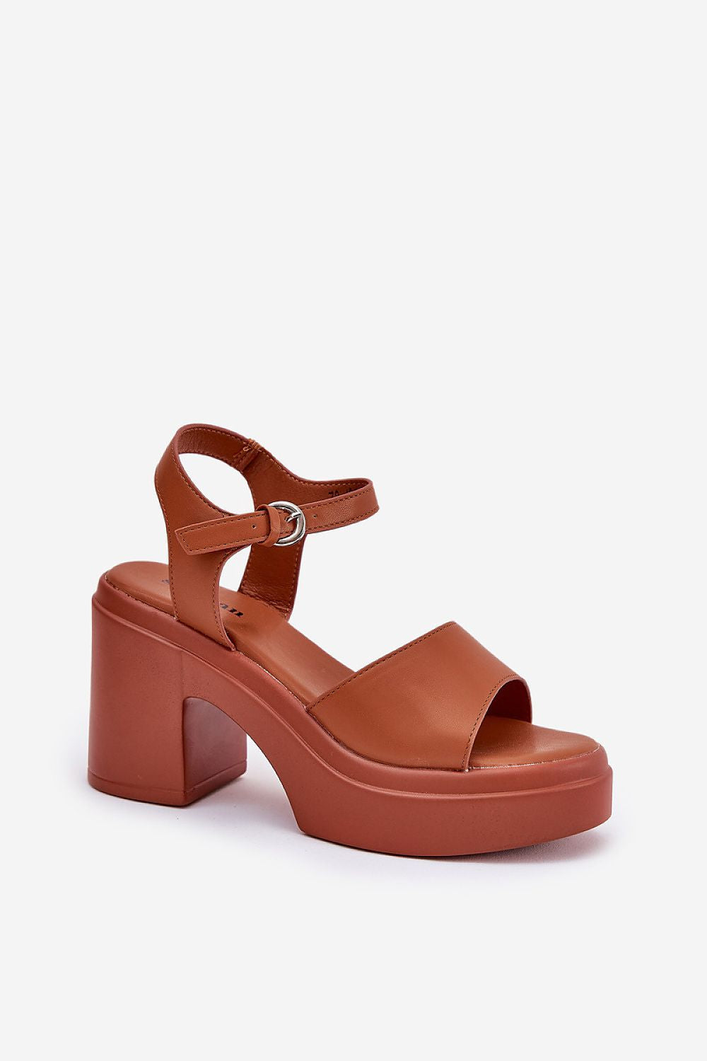  Magassarkú szandál model 209923 Step in style 