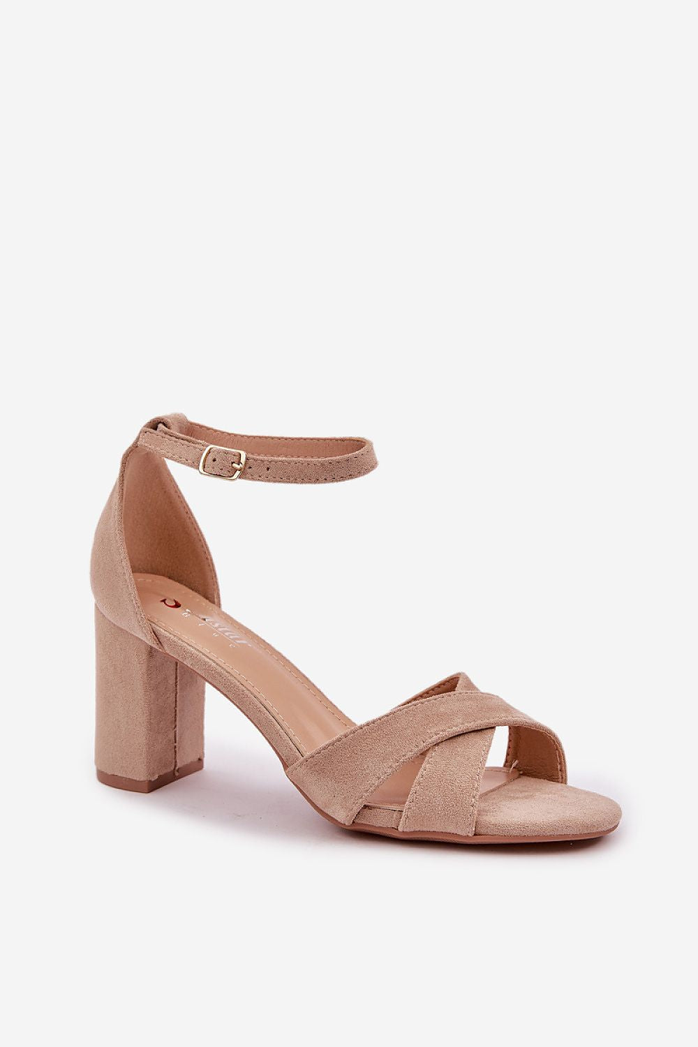  Magassarkú szandál model 210151 Step in style 