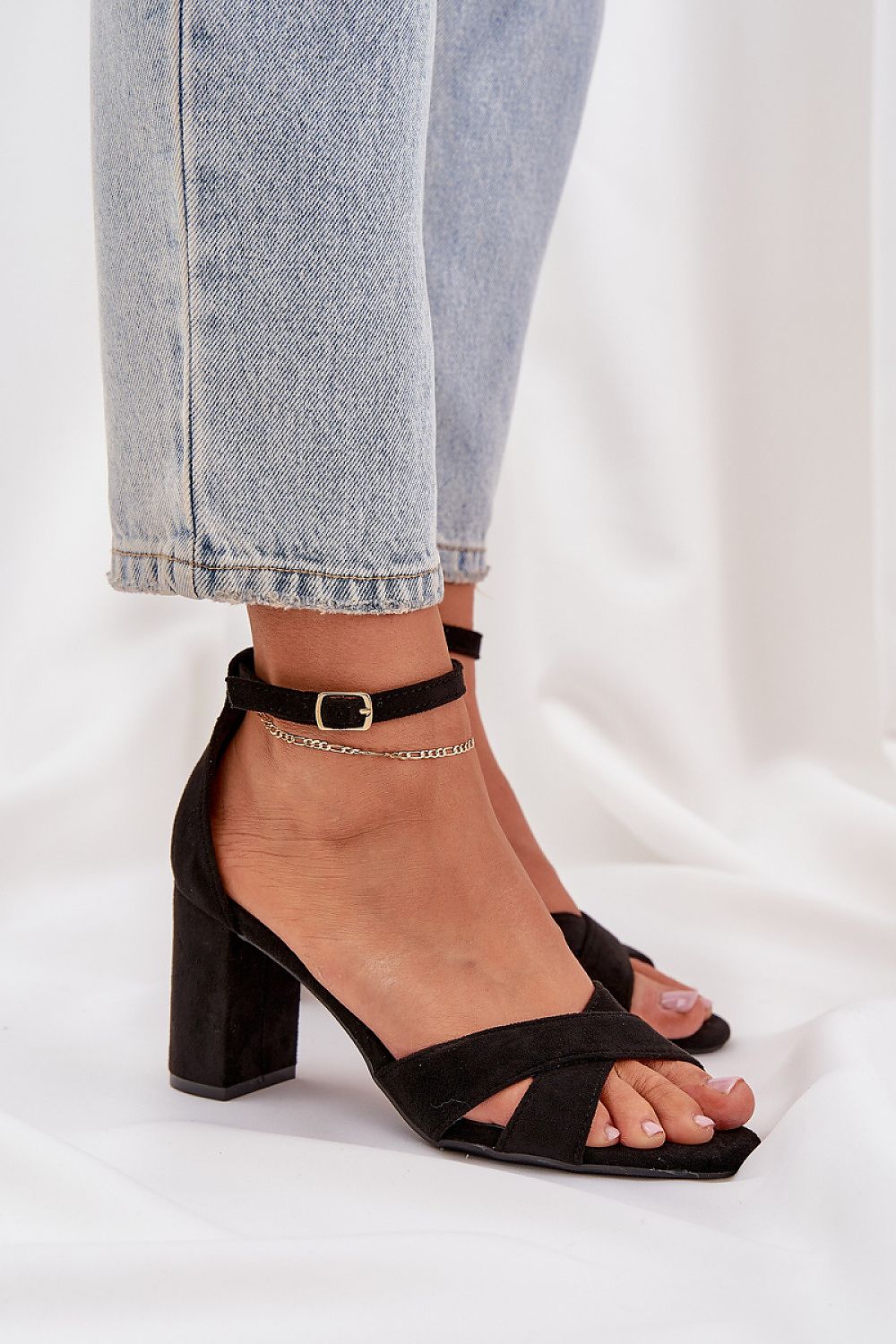  Magassarkú szandál model 210152 Step in style 