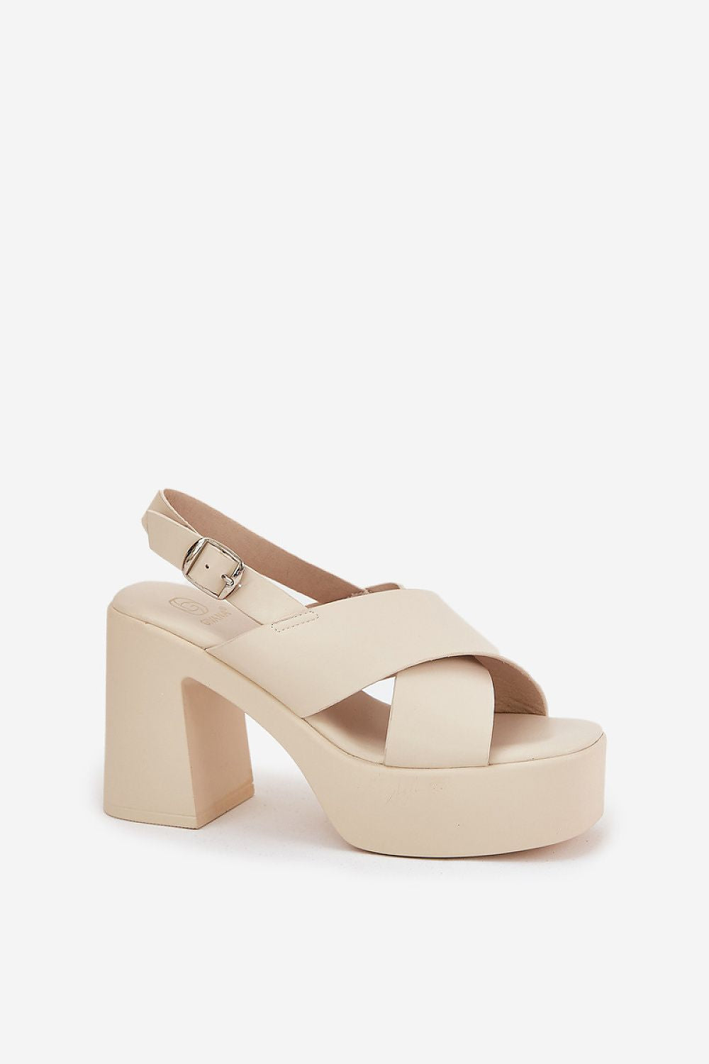  Magassarkú szandál model 210800 Step in style 