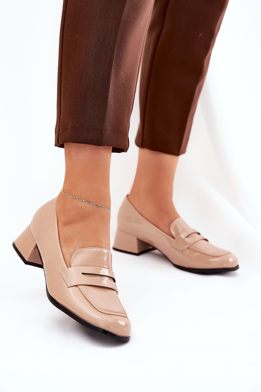  Magassarkú körömcipő model 211081 Step in style 