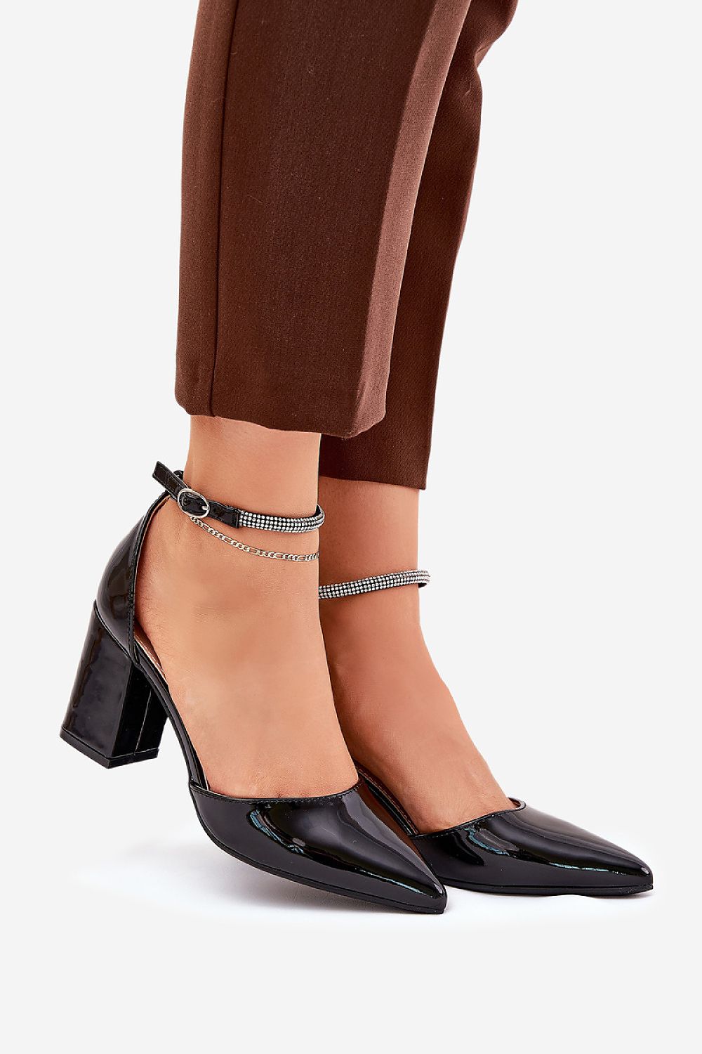 Magassárkú körömcipő model 211089 Step in style 