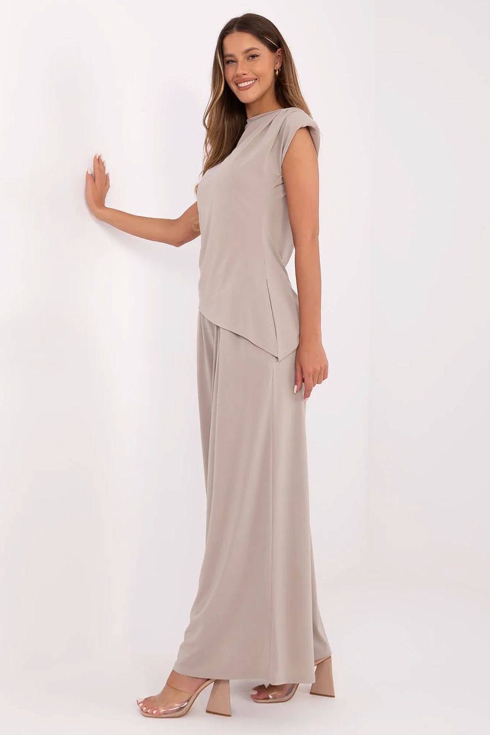  Együttes model 211277 Italy Moda 