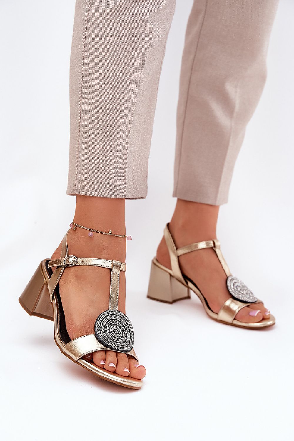  Magassarkú szandál model 211643 Step in style 