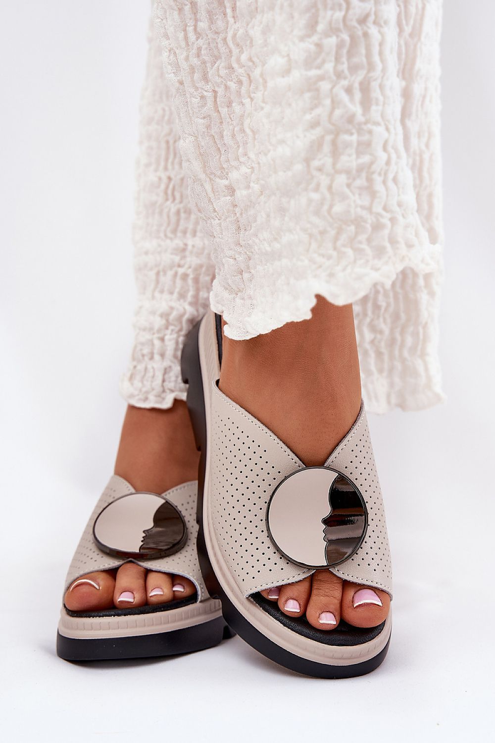  Papucs model 211673 Step in style 