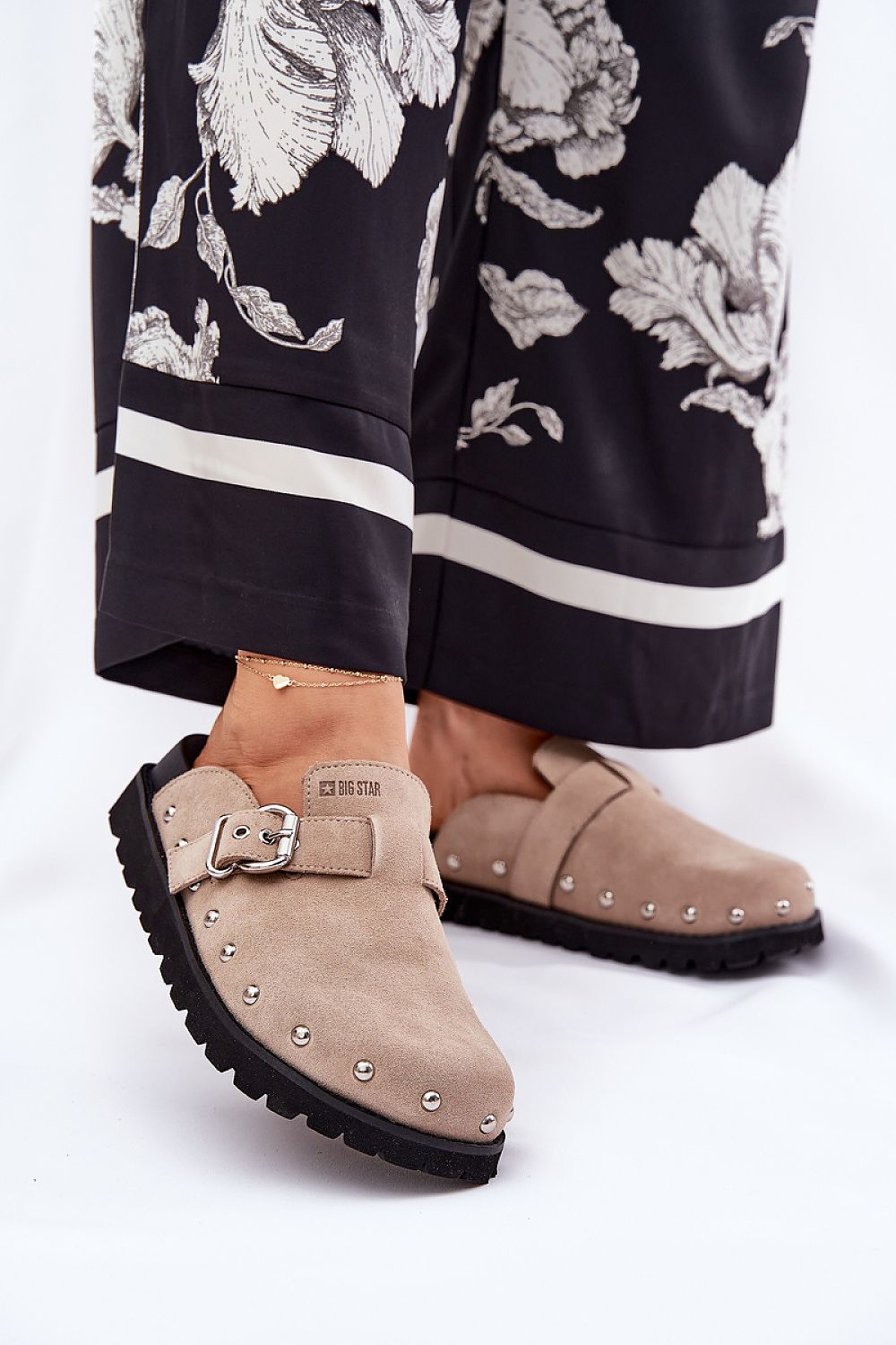  Papucs model 211679 Step in style 