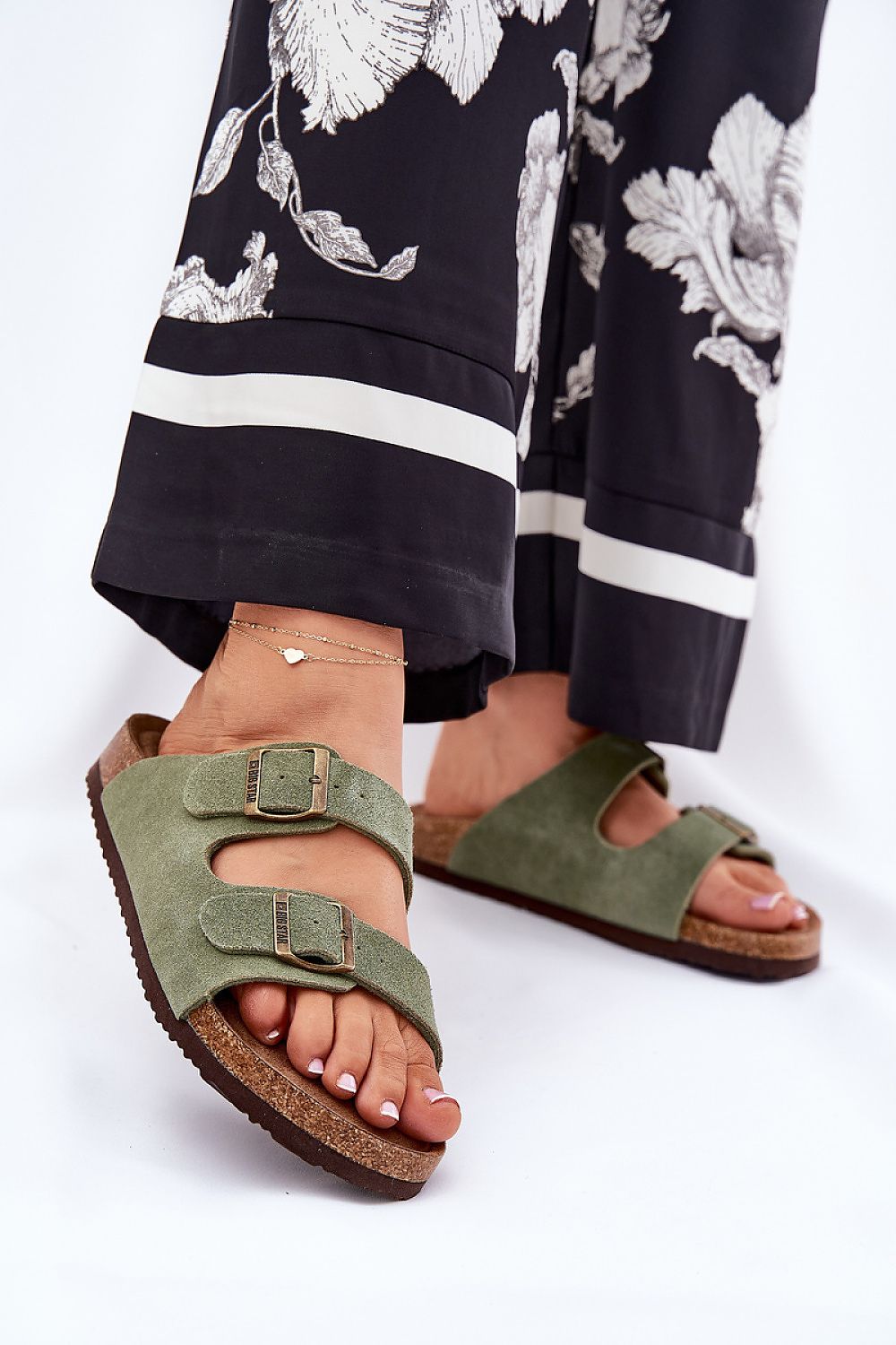  Papucs model 211683 Step in style 