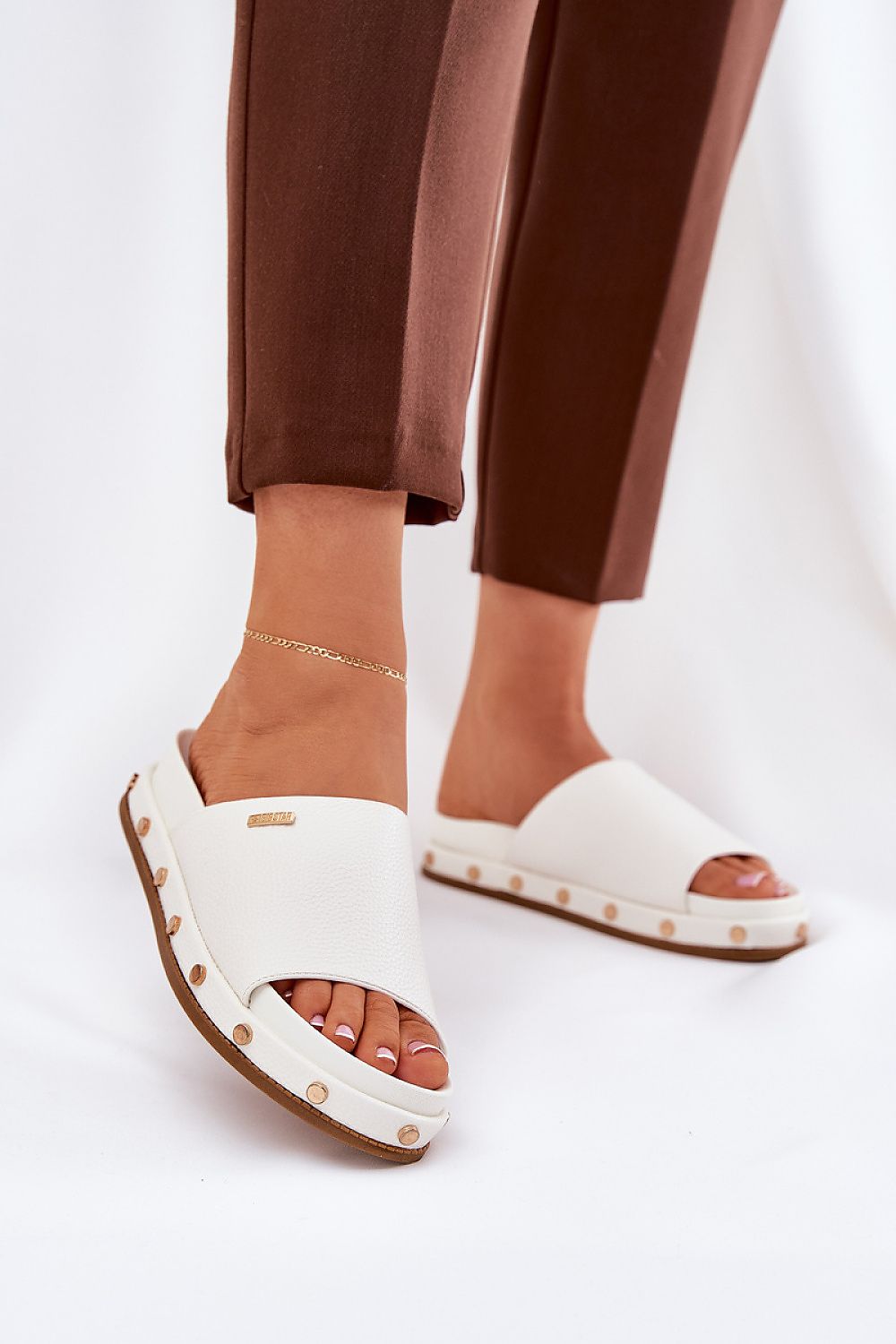  Papucs model 211687 Step in style 