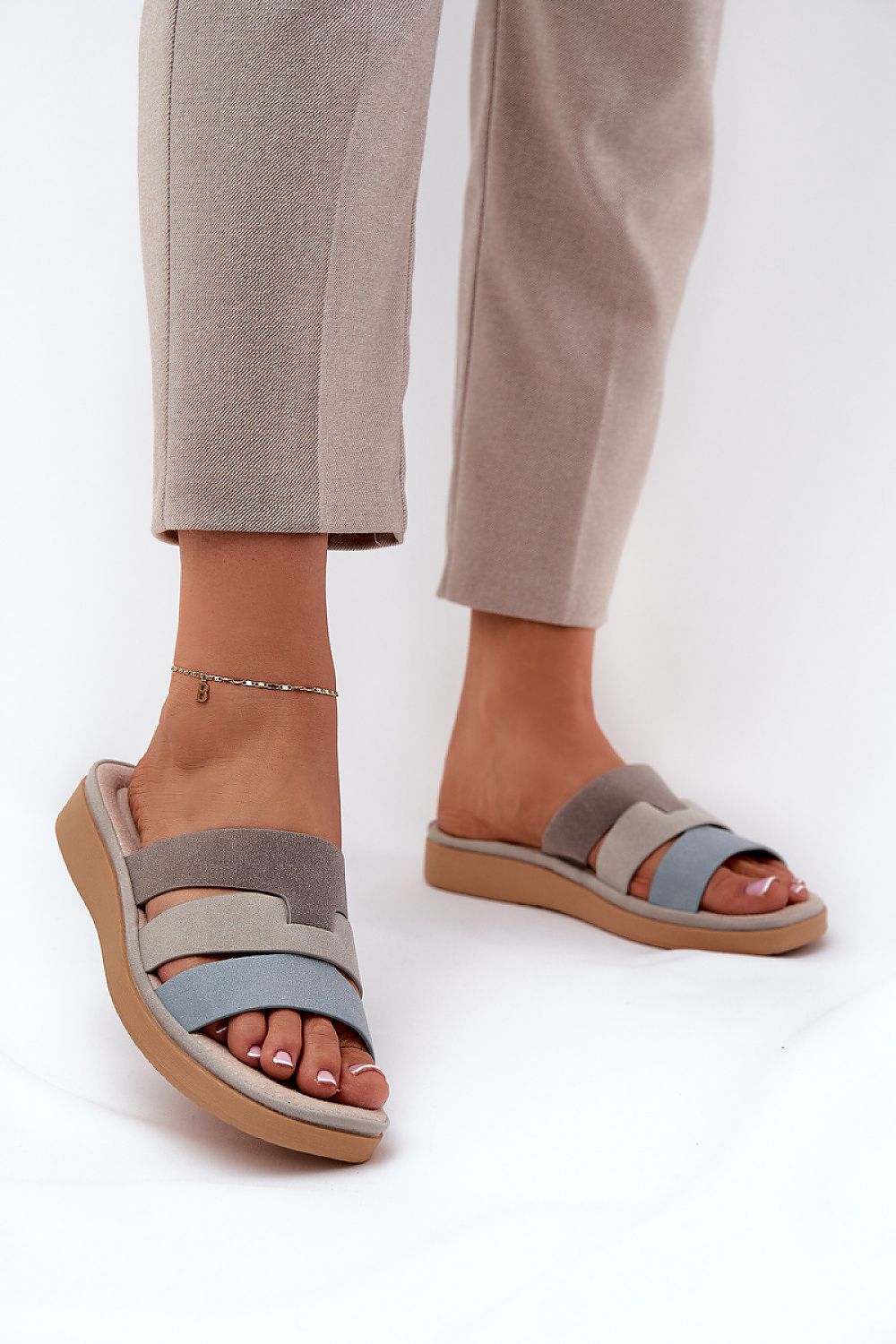  Papucs model 211689 Step in style 