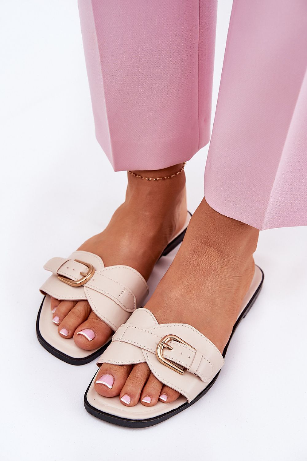  Papucs model 211691 Step in style 