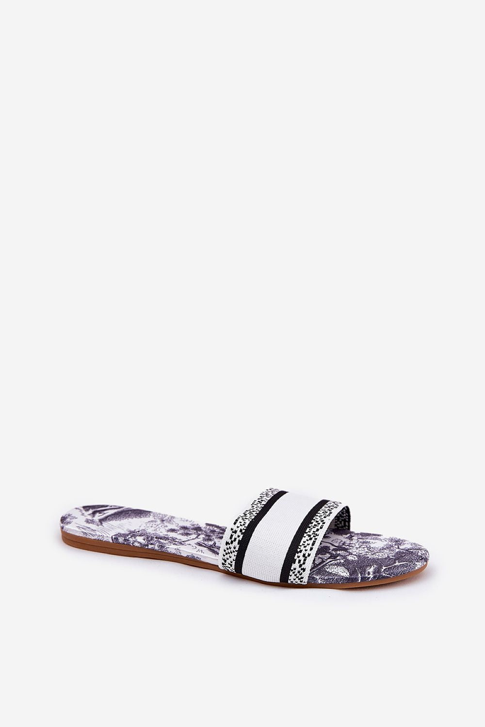  Papucs model 211693 Step in style 