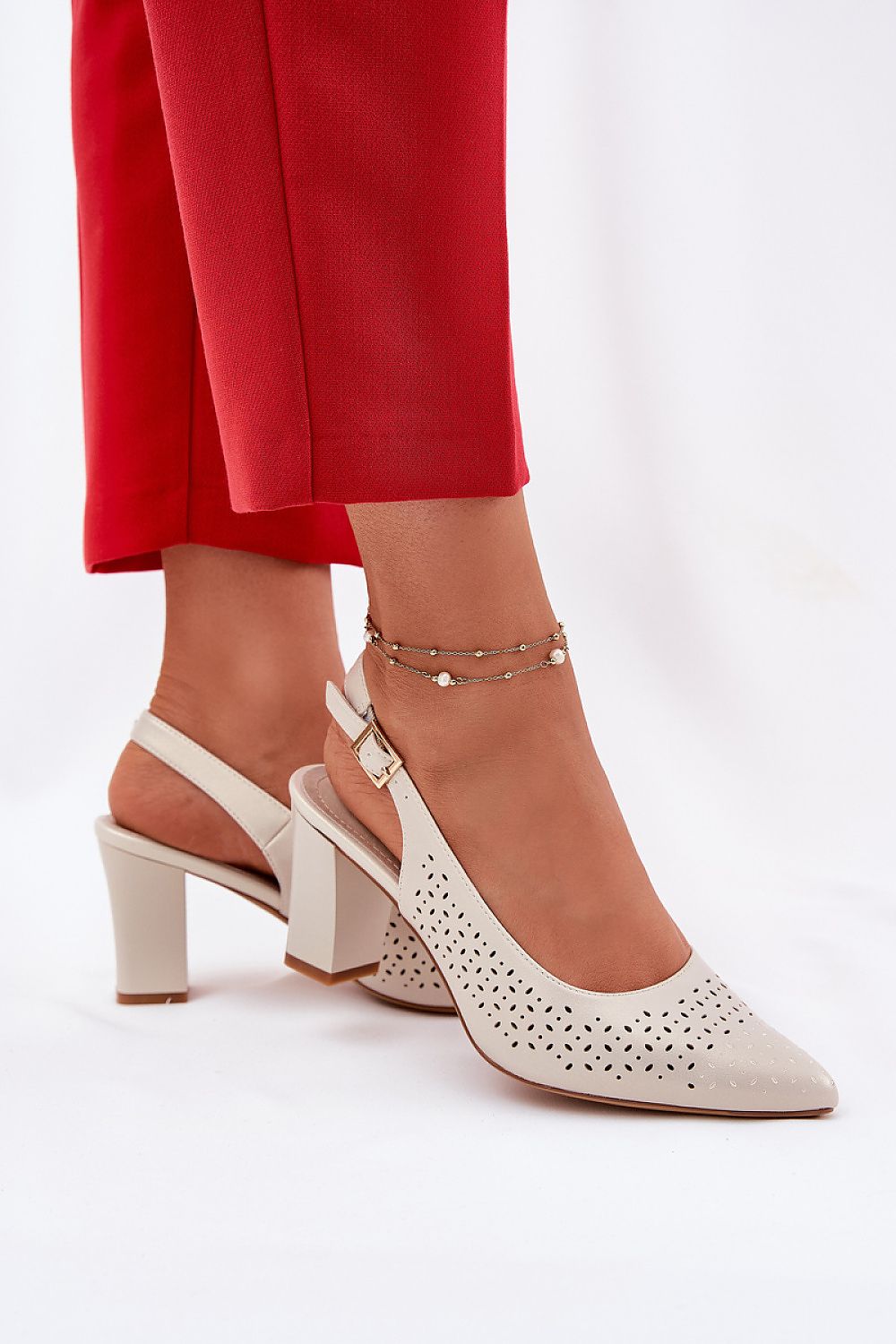  Magassarkú szandál model 211939 Step in style 