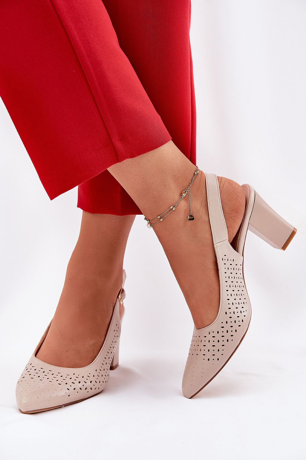  Magassarkú szandál model 211940 Step in style 